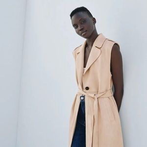 Zara Faux Suede Vest Ecru size Large